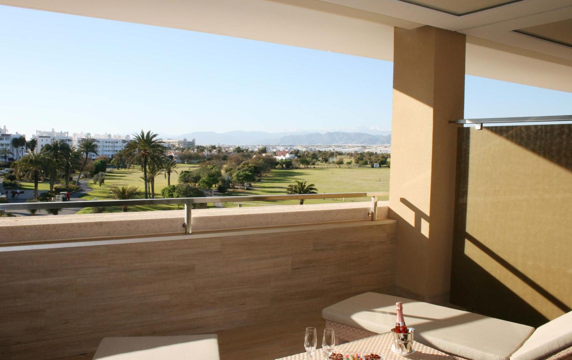 Hotel Ar Golf Almerimar Ел Ехидо Екстериор снимка